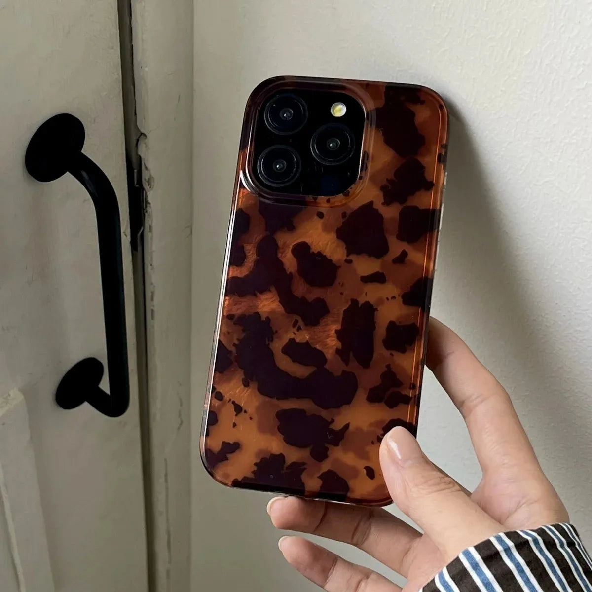 Retro Amber Texture Laser Phone Case For iPhone 16 Pro Max 15 14 13 12 11 XS X XR 7 8 Plus Stylish Leopard Print Back Soft Cover