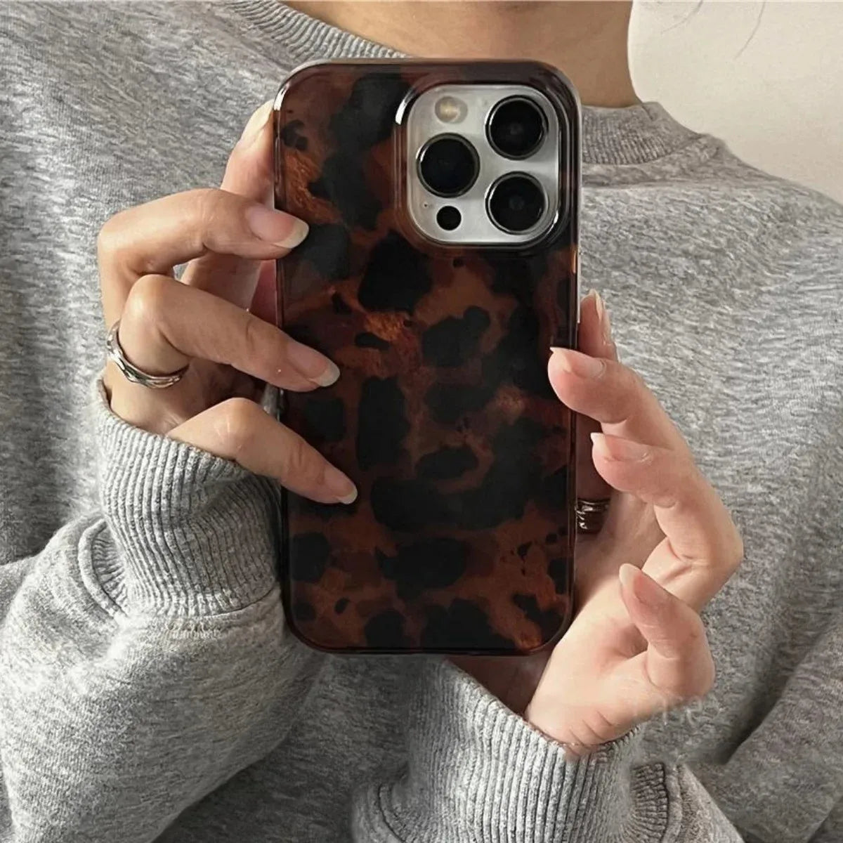 Retro Amber Texture Laser Phone Case For iPhone 16 Pro Max 15 14 13 12 11 XS X XR 7 8 Plus Stylish Leopard Print Back Soft Cover